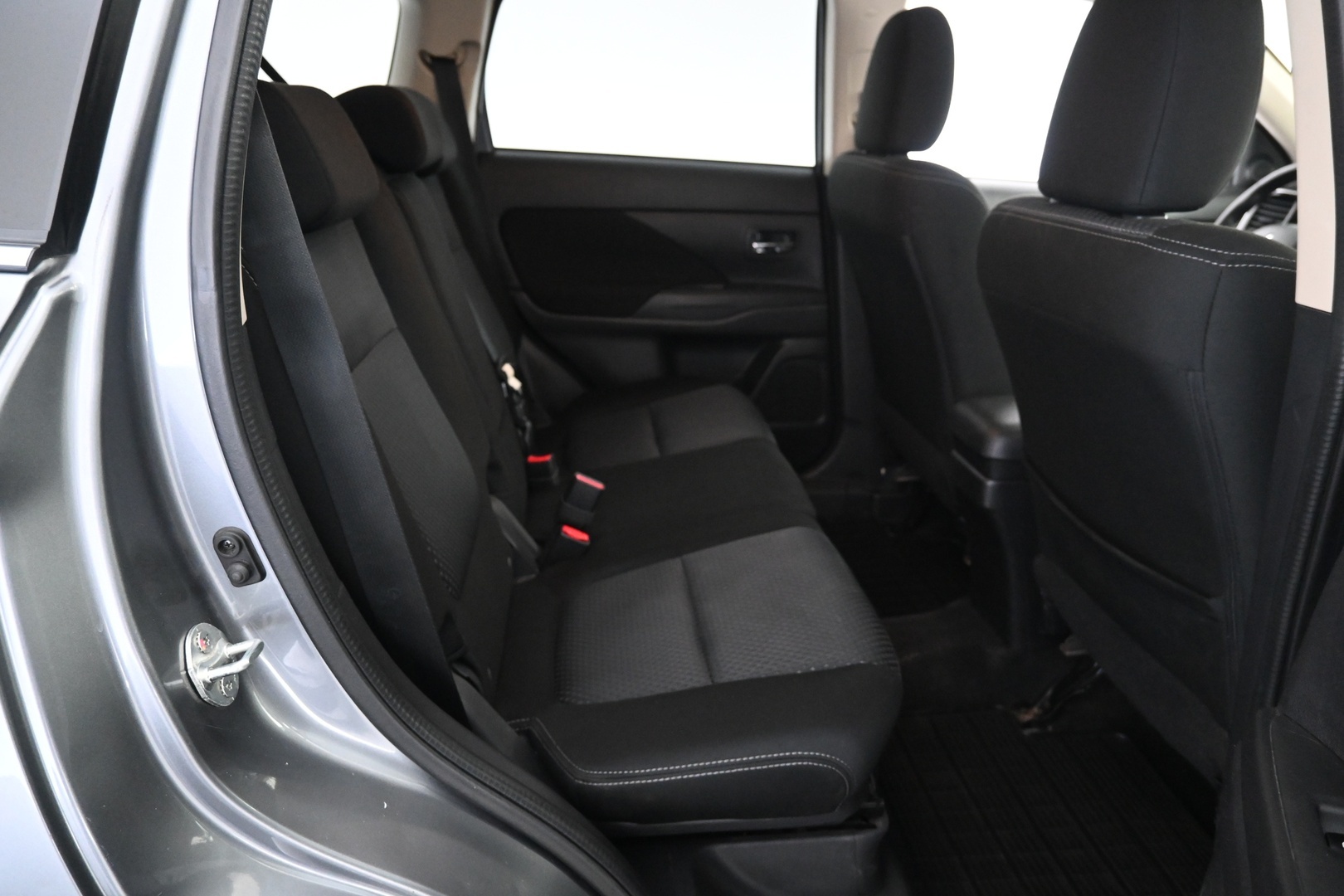 MITSUBISHI Outlander 2017