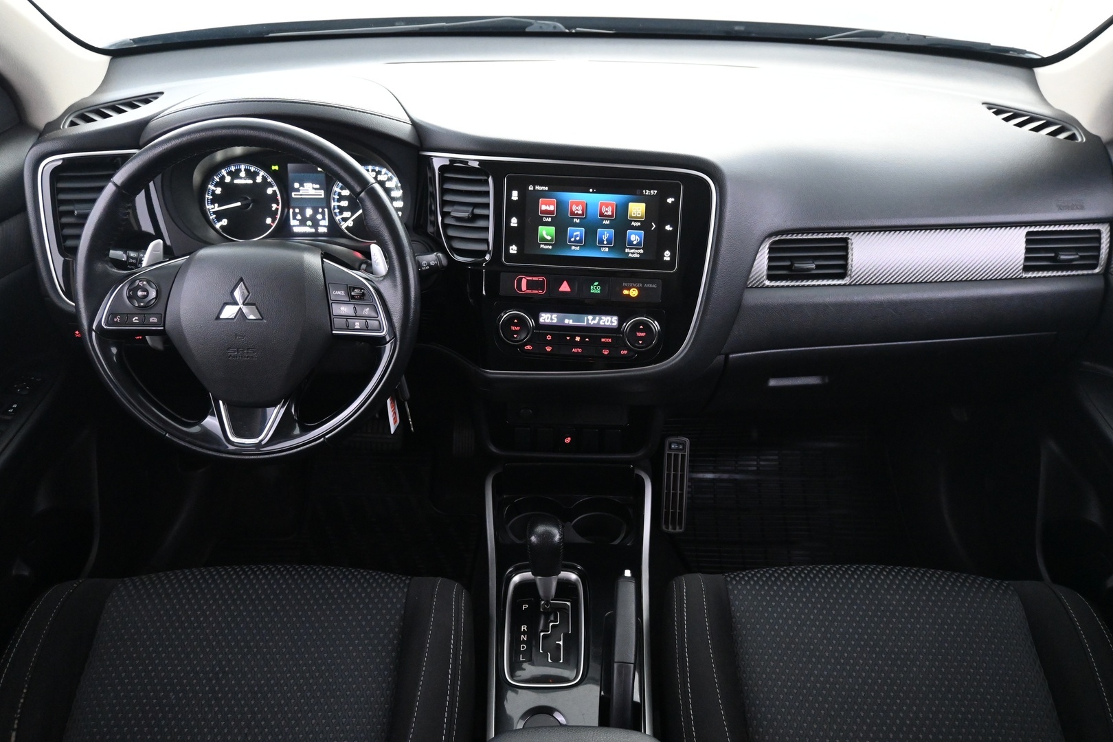 MITSUBISHI Outlander 2017