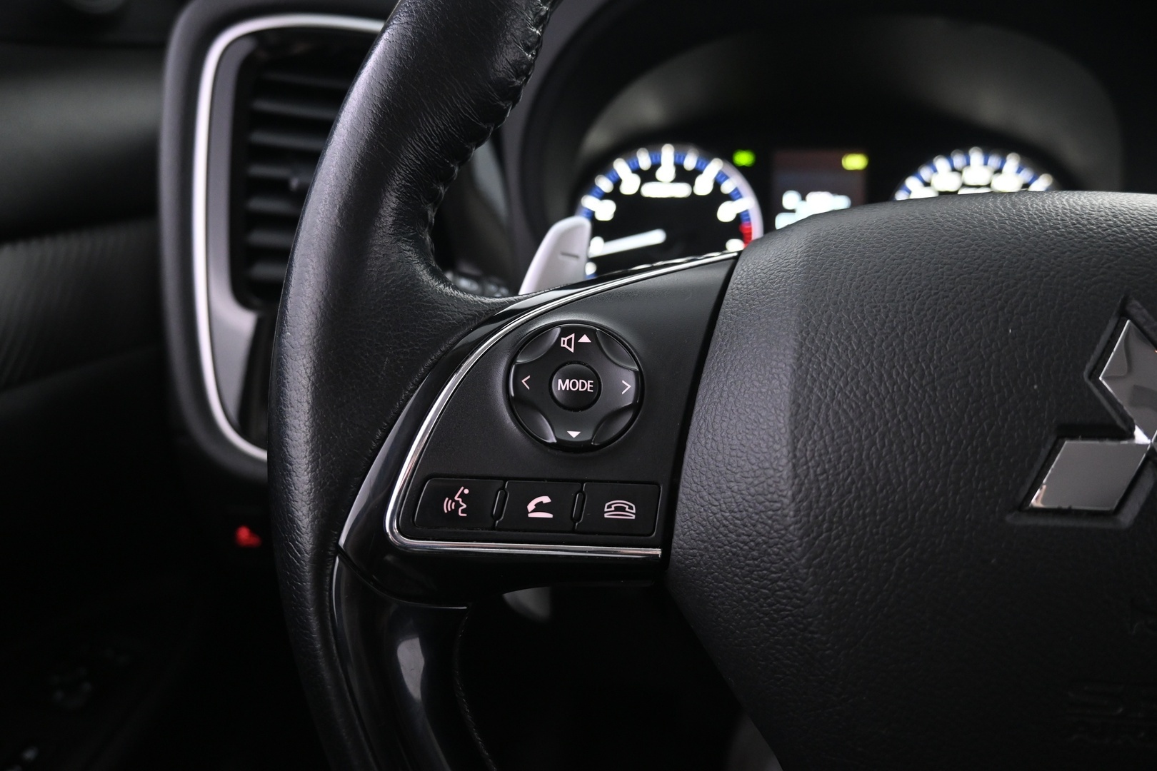 MITSUBISHI Outlander 2017