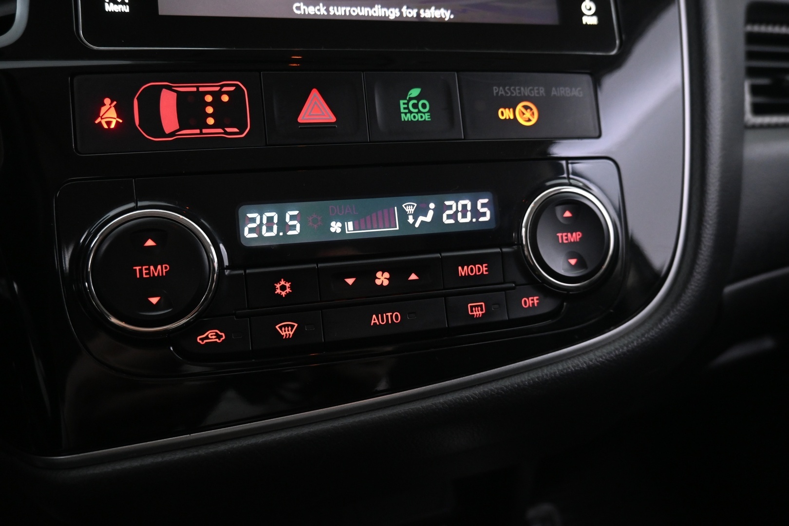 MITSUBISHI Outlander 2017