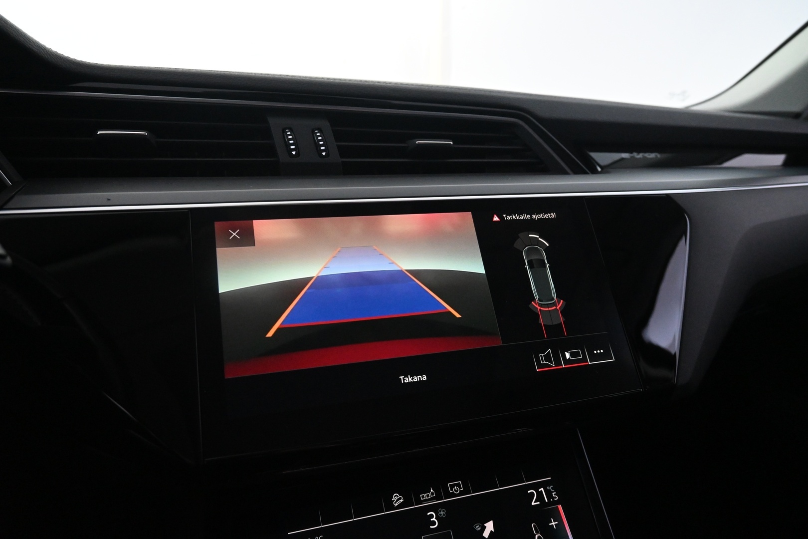 AUDI e-tron 2019