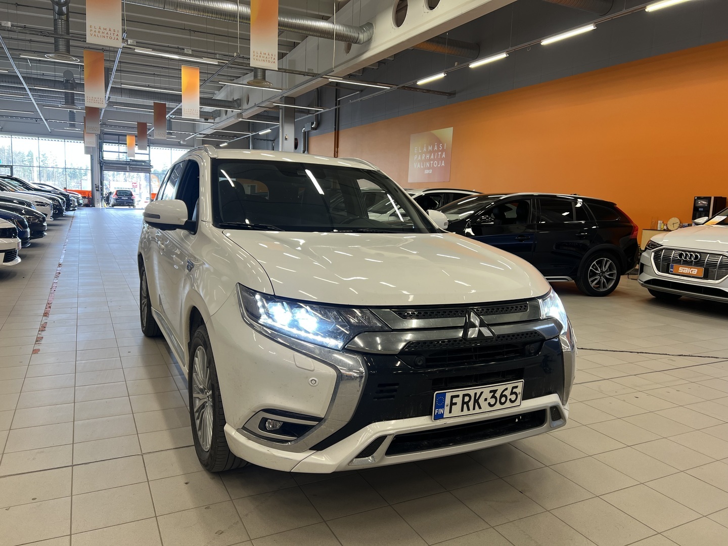 MITSUBISHI OUTLANDER PHEV 2020