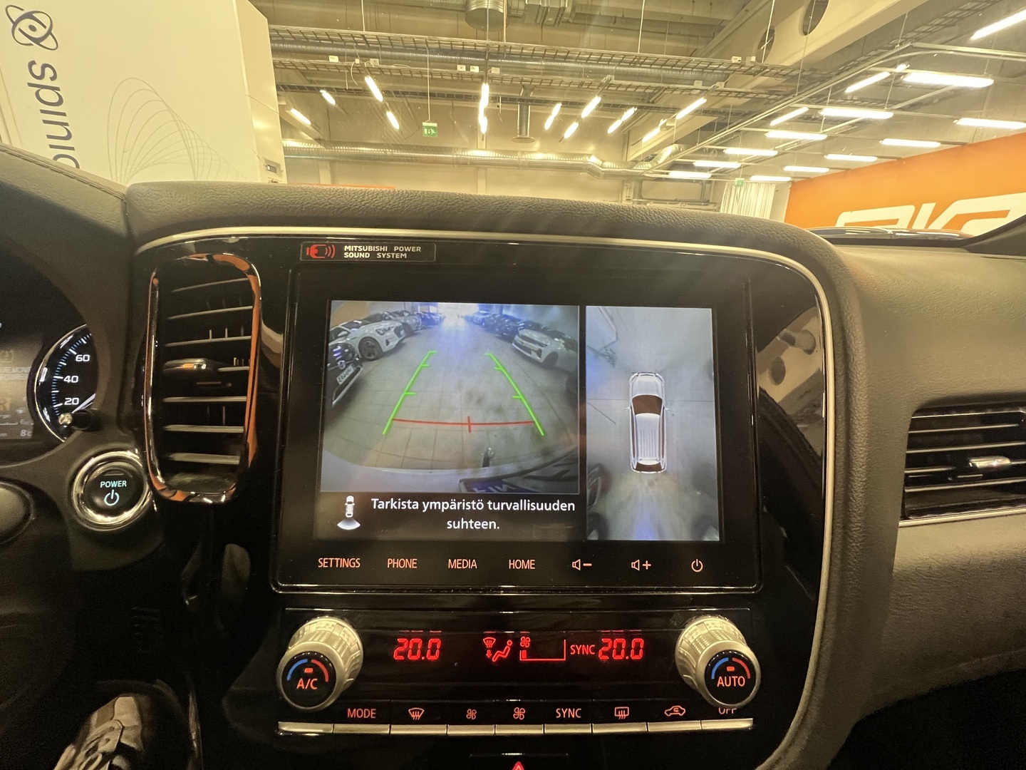 MITSUBISHI OUTLANDER PHEV 2020