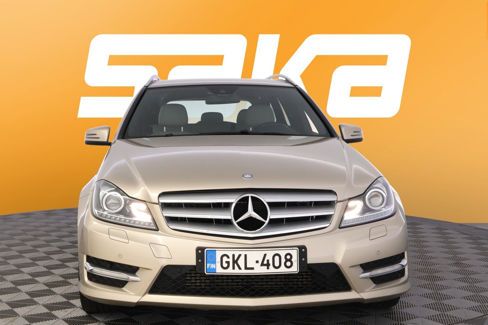 MERCEDES-BENZ C 2012