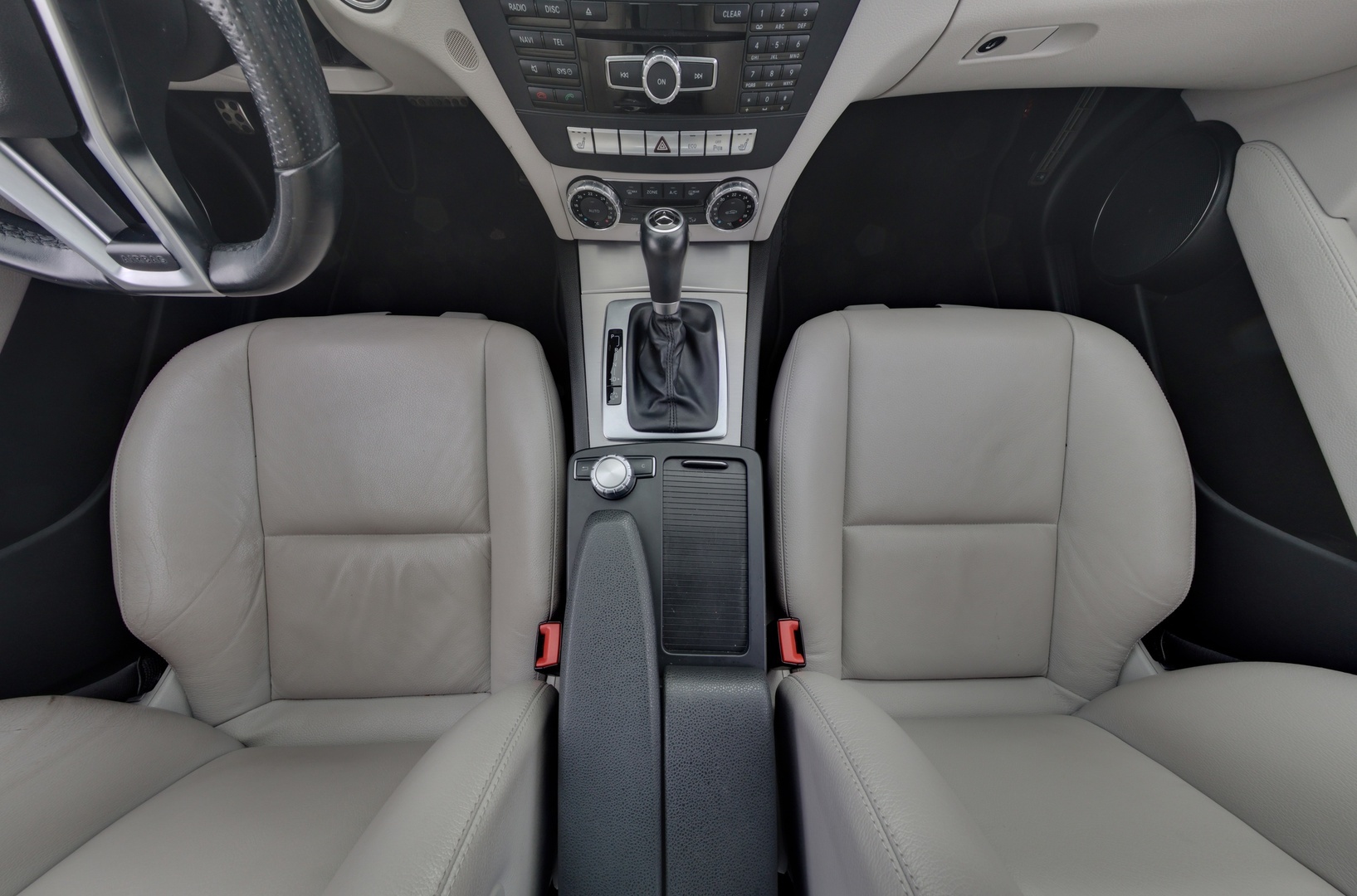 MERCEDES-BENZ C 2012