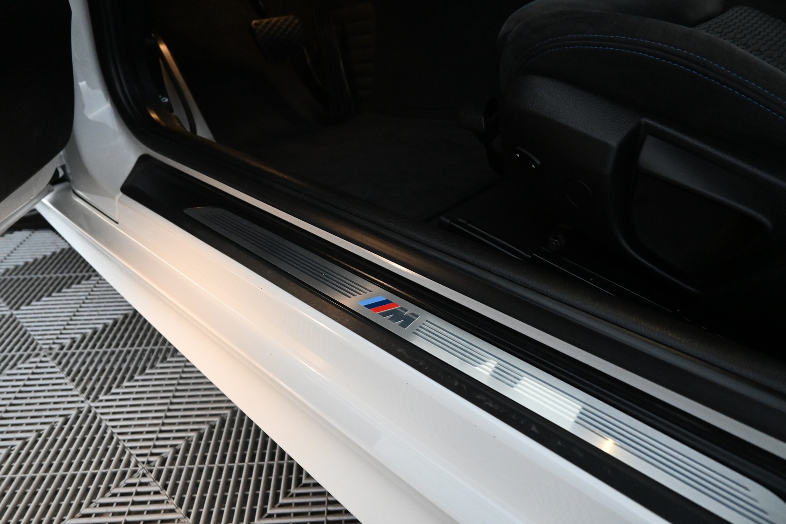 BMW 220 2016
