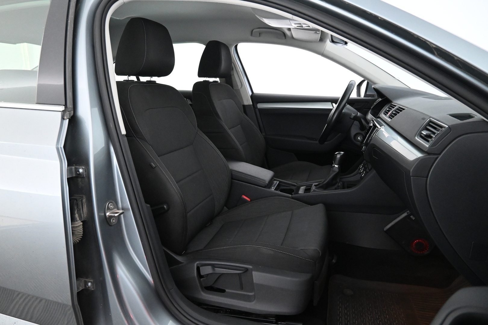 SKODA Superb 2016