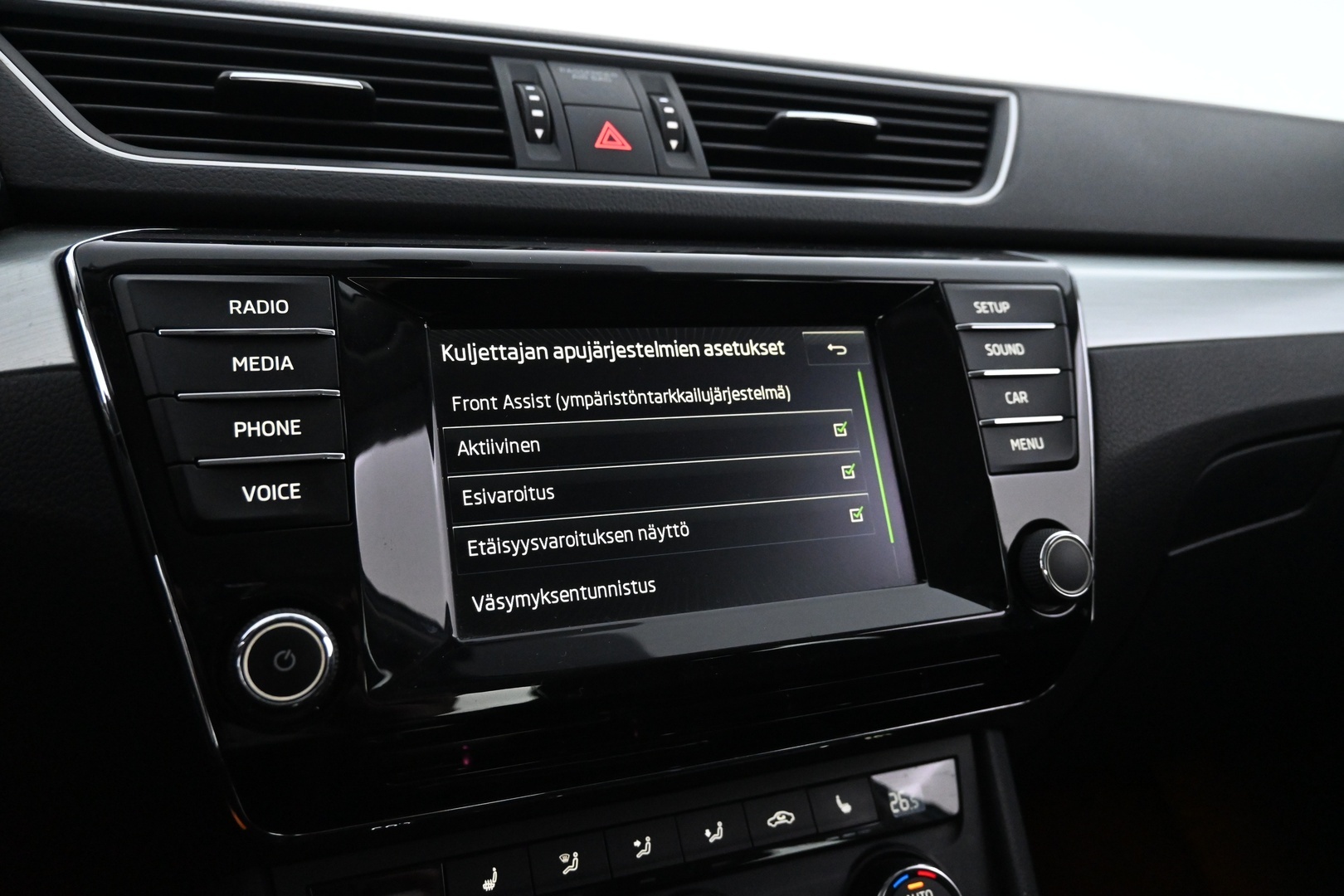 SKODA Superb 2016
