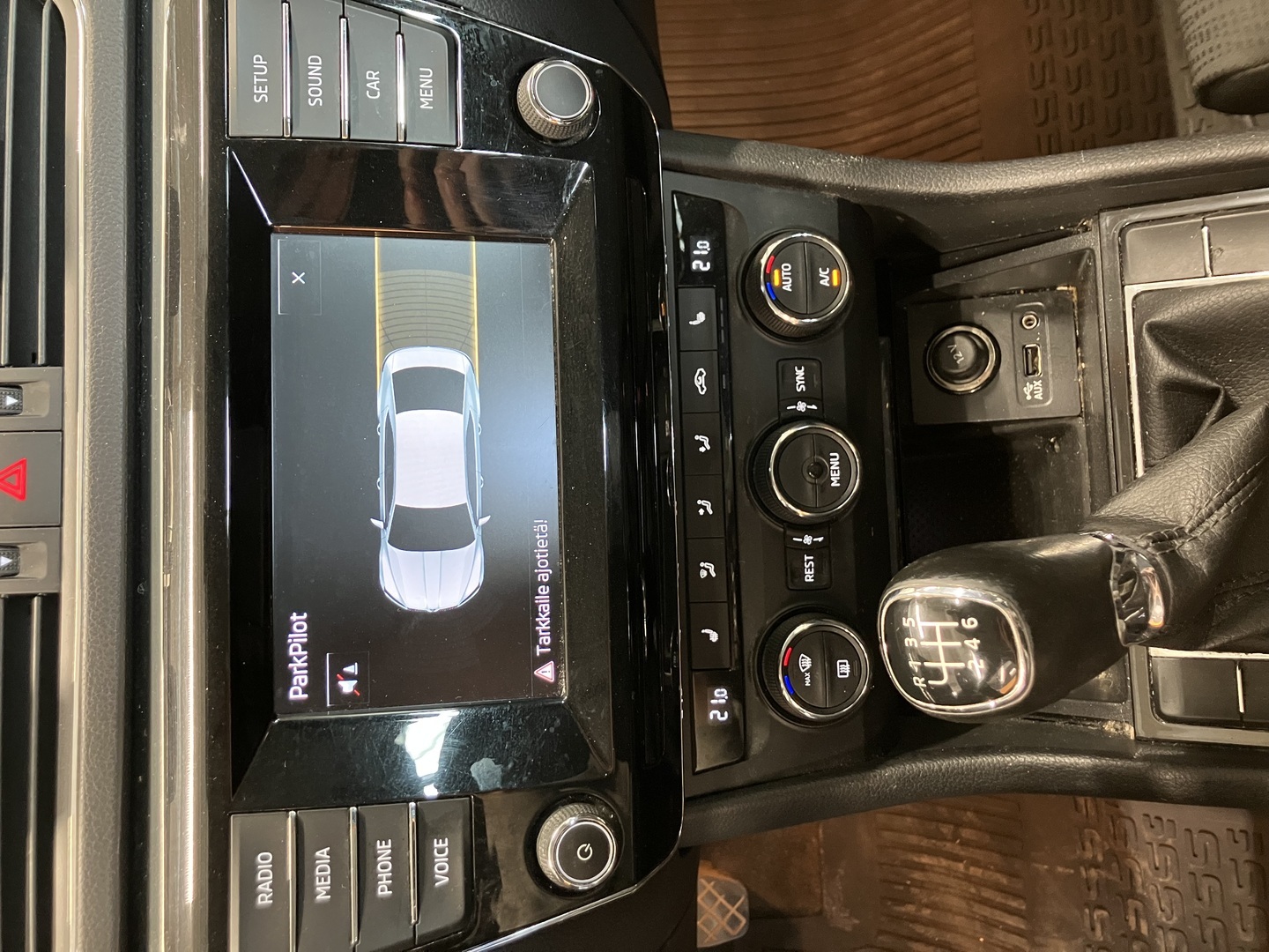 SKODA Superb 2016