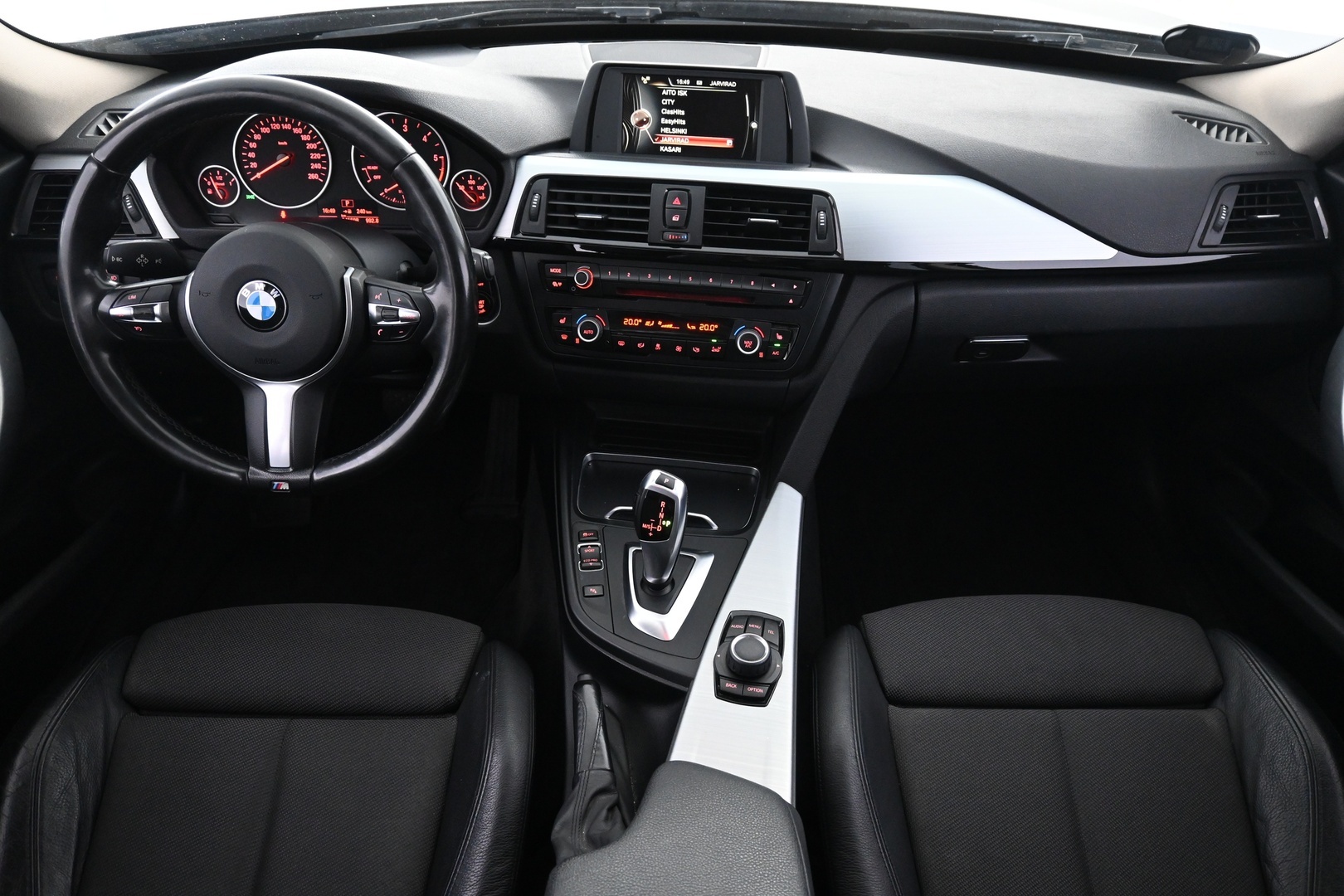 BMW 320 2016