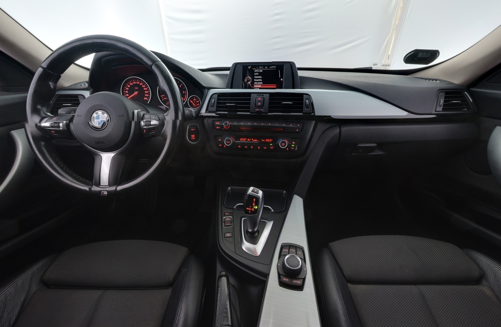 BMW 320 2016