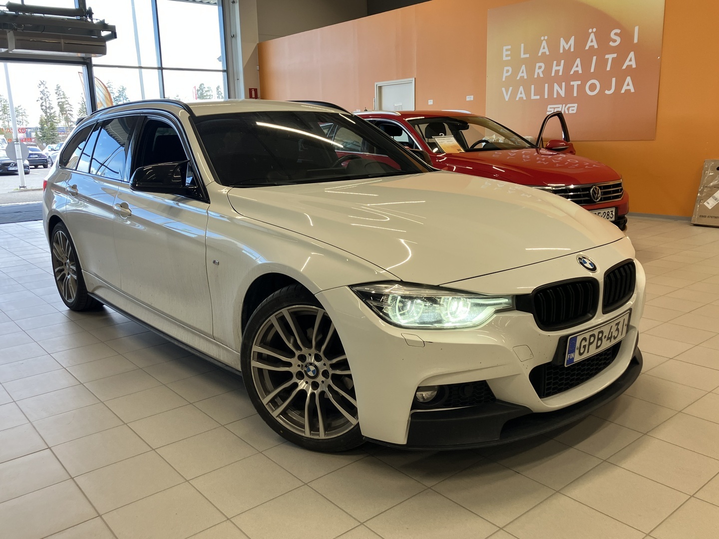 BMW 320 2019