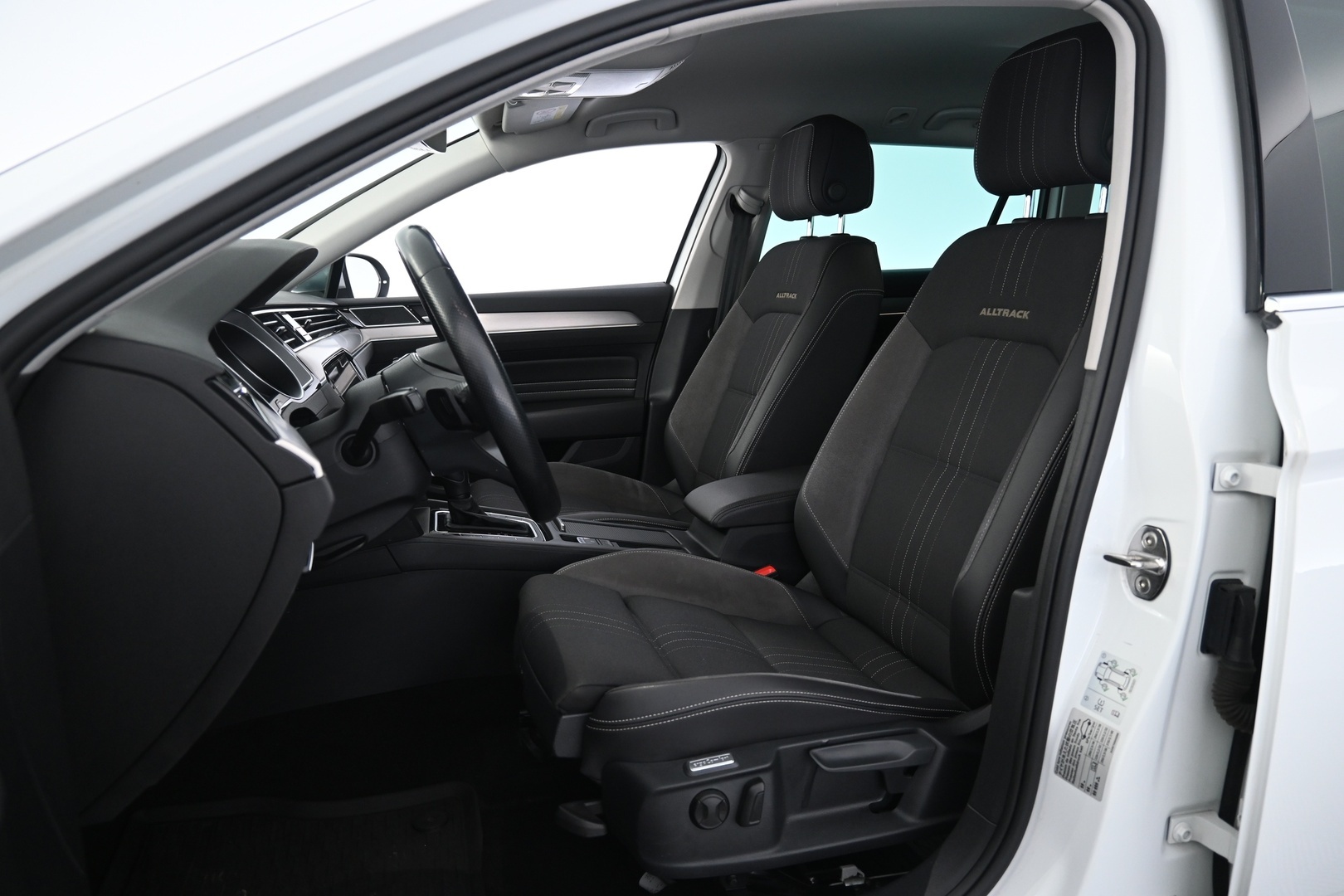 VOLKSWAGEN Passat 2020