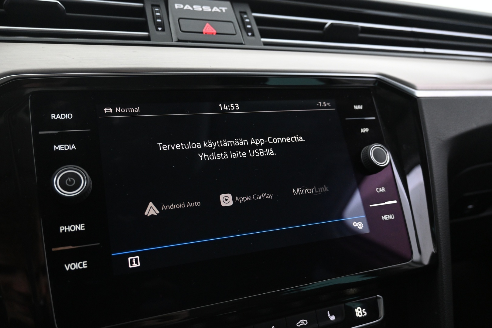 VOLKSWAGEN Passat 2020