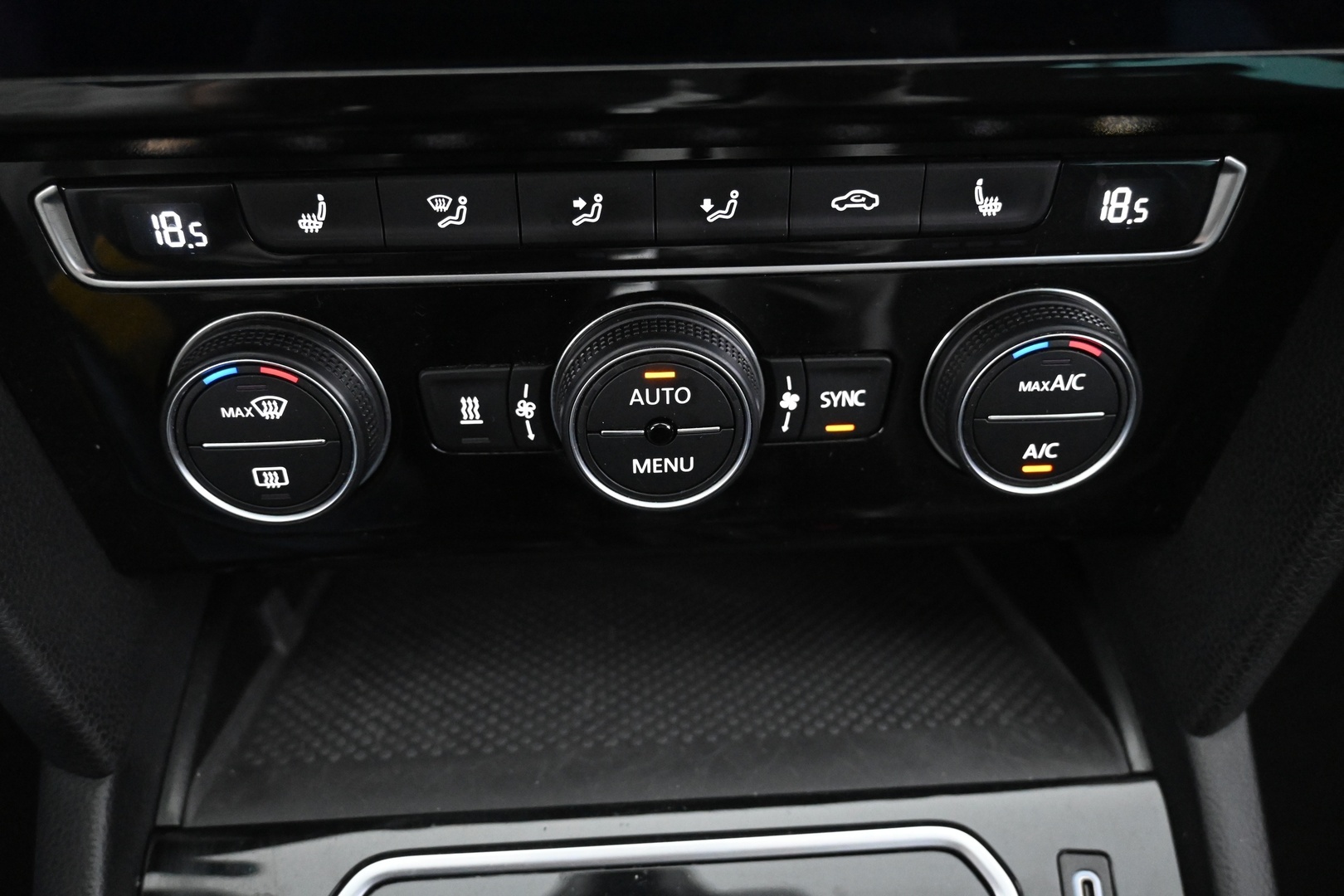 VOLKSWAGEN Passat 2020