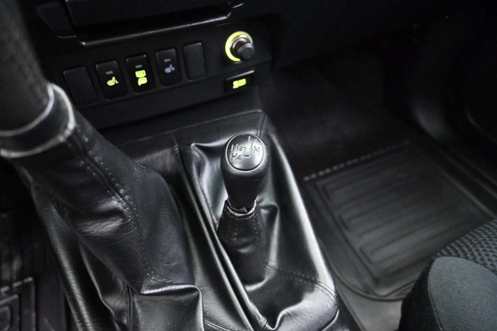 TOYOTA Hilux 2014