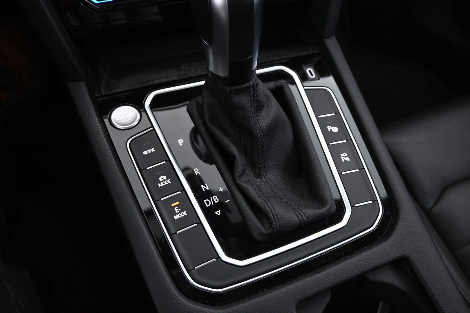 VOLKSWAGEN Passat 2021