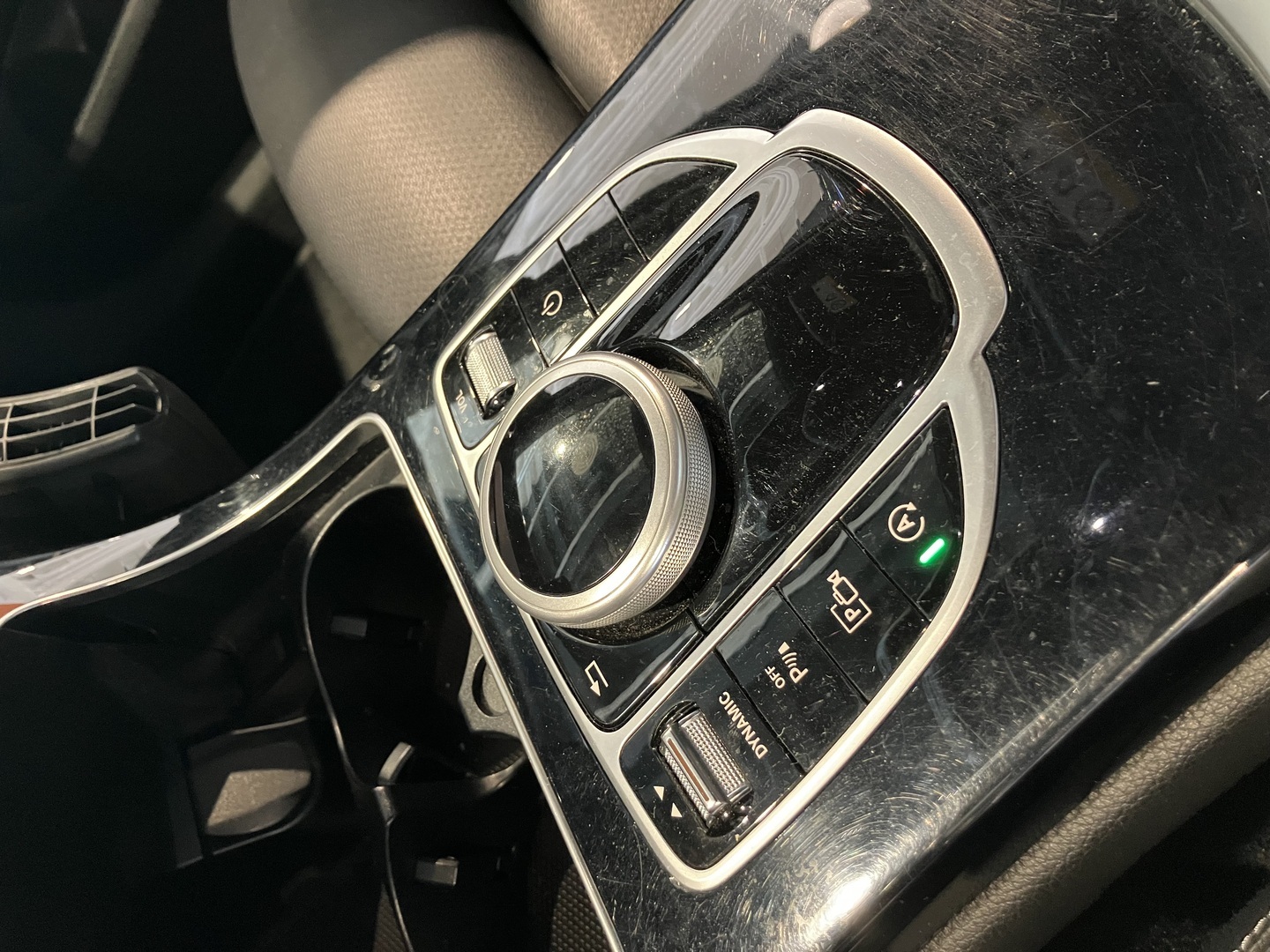 MERCEDES-BENZ C 2020
