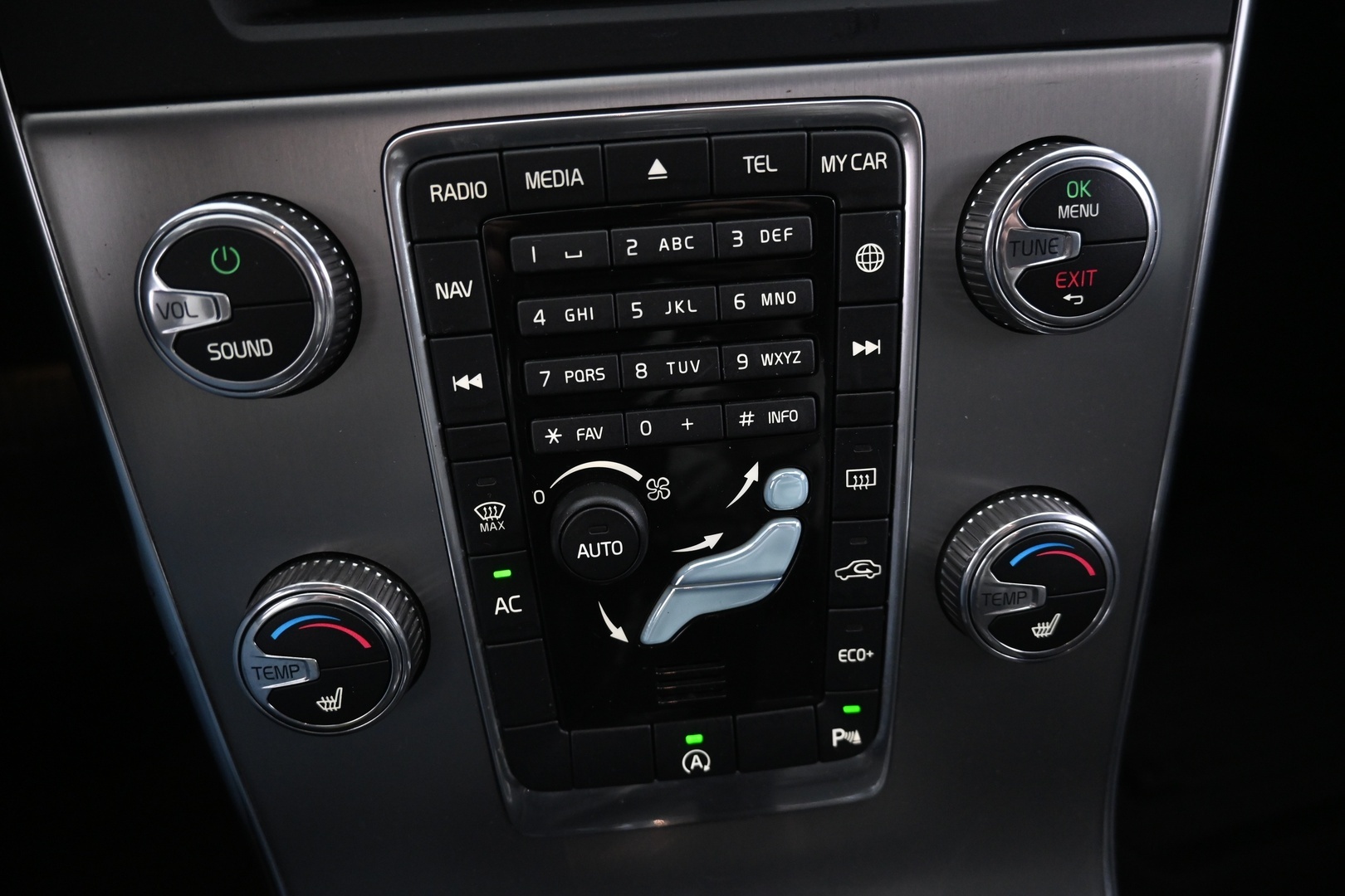 VOLVO V60 Cross Country 2018