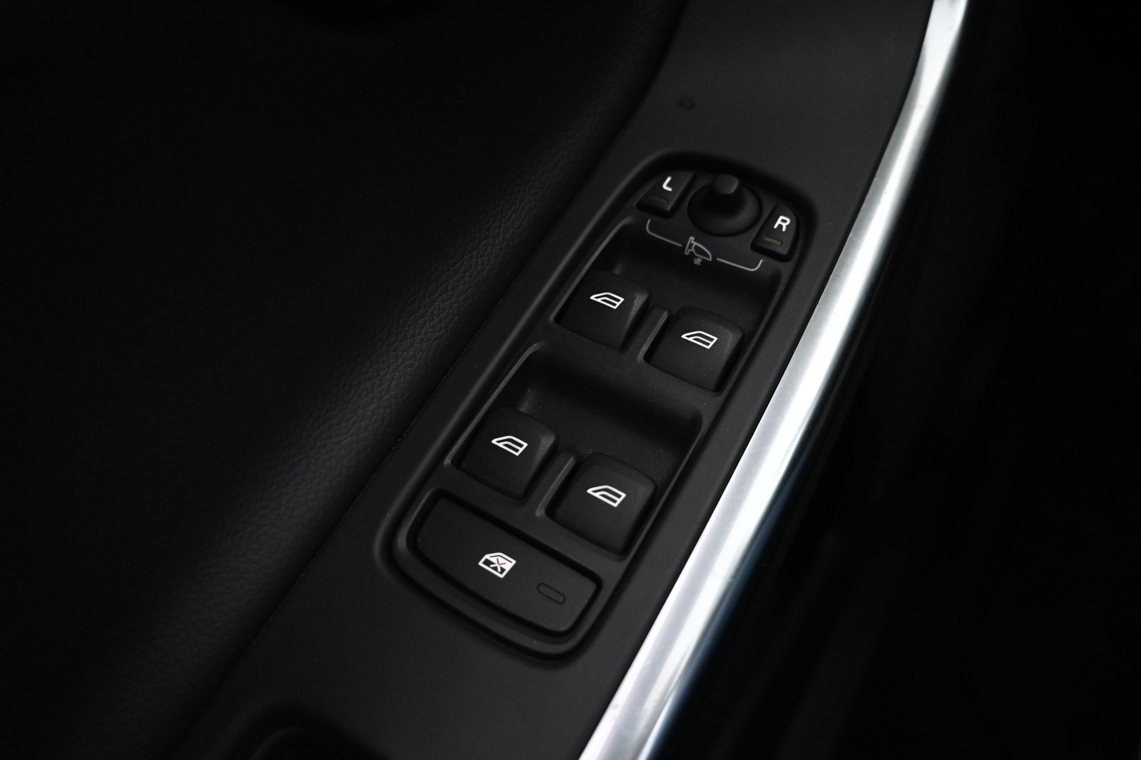 VOLVO V60 Cross Country 2018