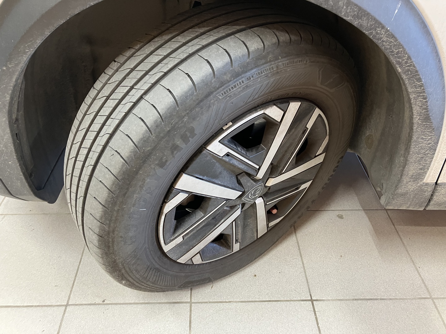 PEUGEOT 2008 2023