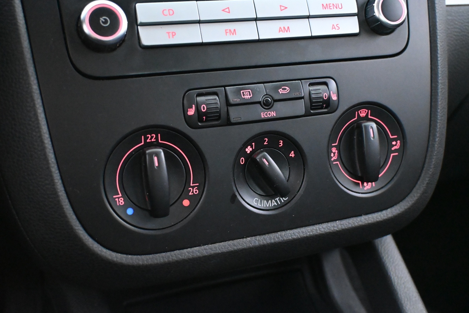 VOLKSWAGEN Jetta 2006