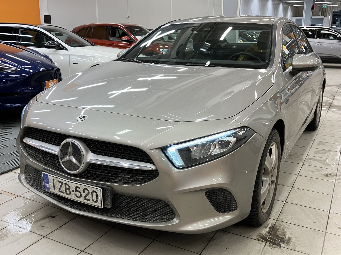MERCEDES-BENZ A 2021