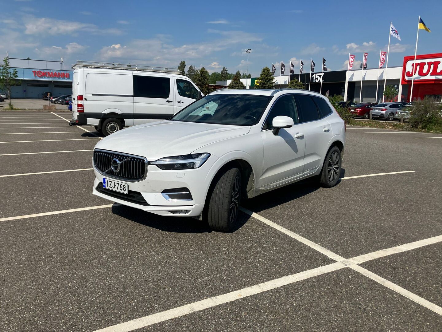 VOLVO XC60 2021