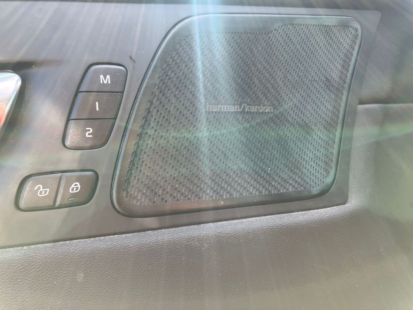 VOLVO XC60 2021