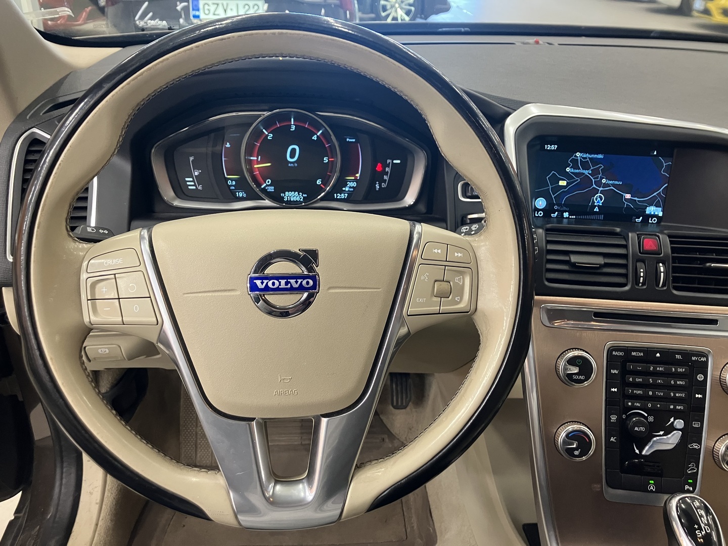 VOLVO XC60 2016