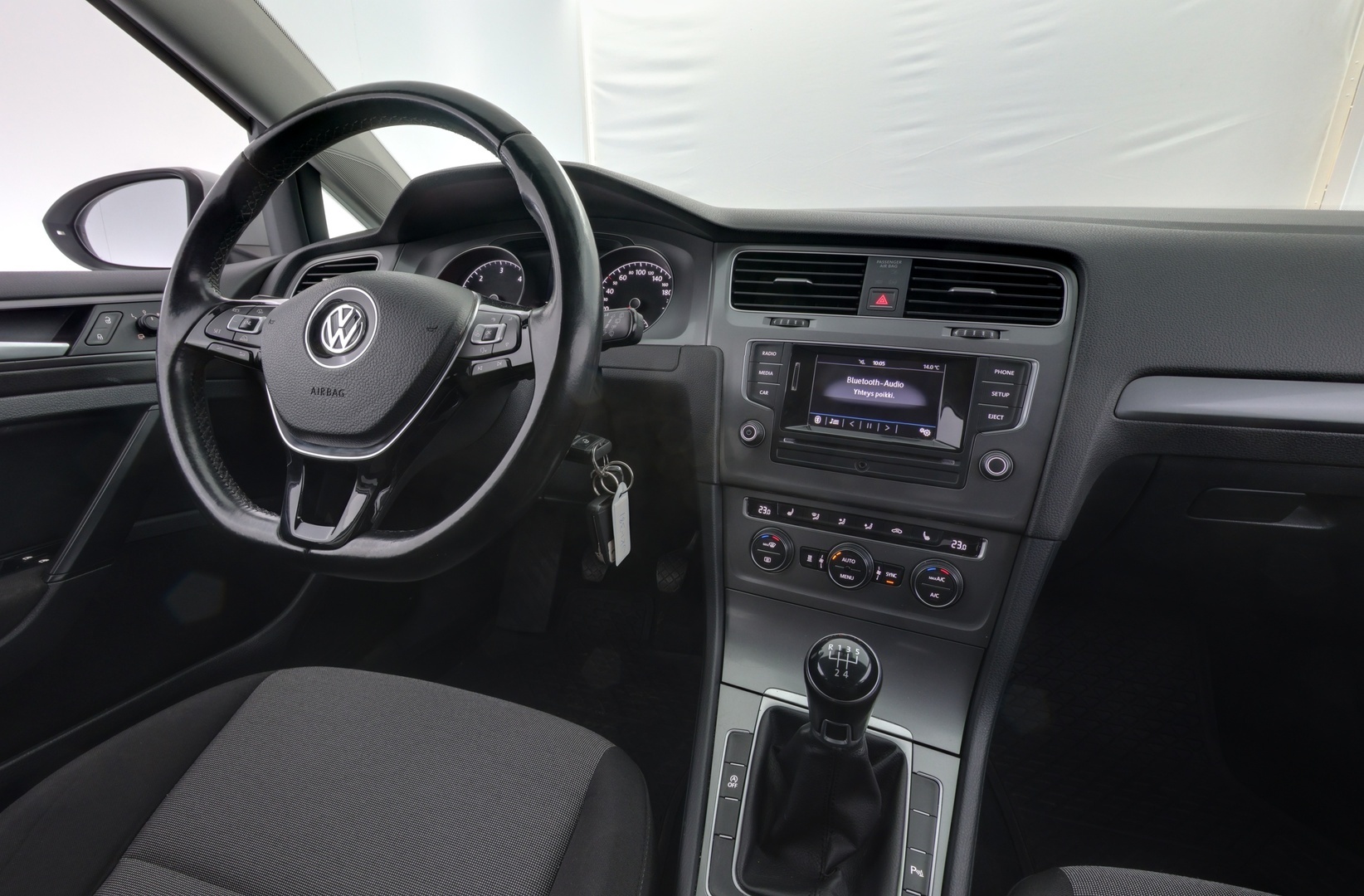 VOLKSWAGEN Golf 2017