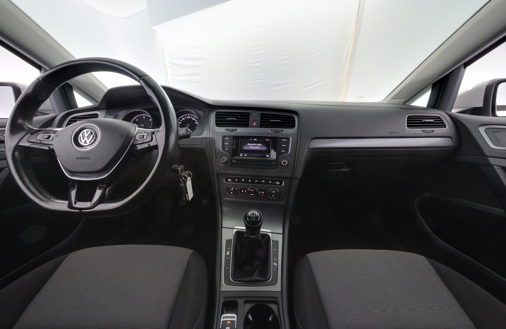 VOLKSWAGEN Golf 2017