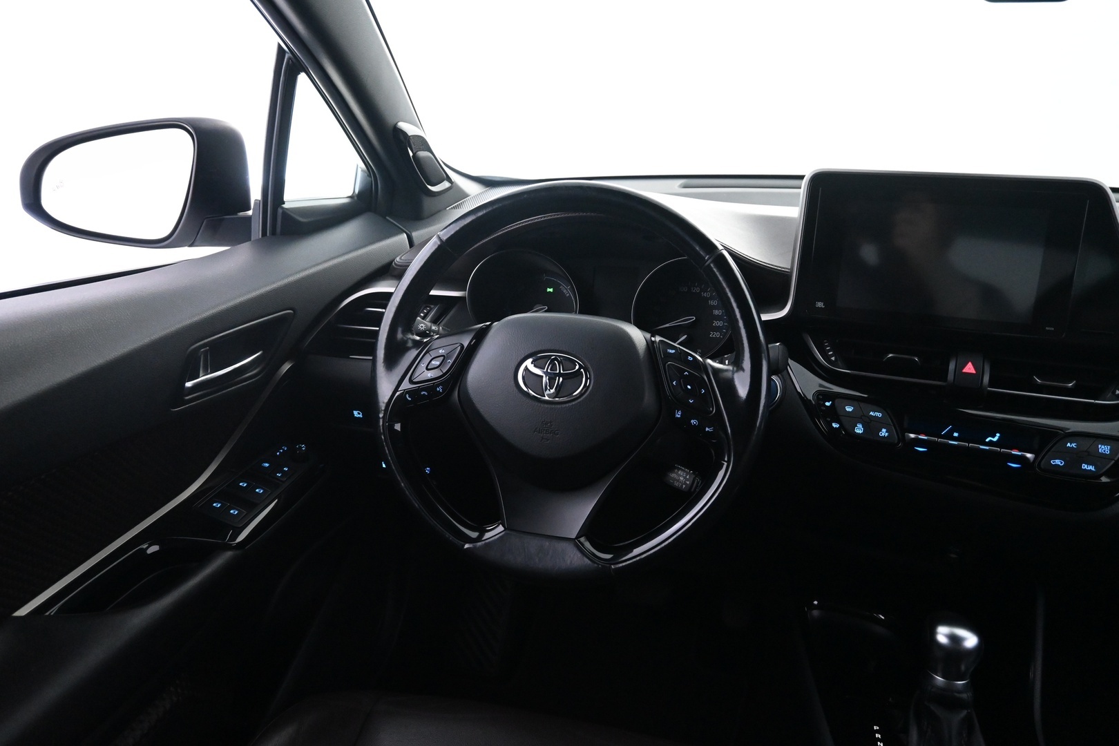 TOYOTA C-HR 2017