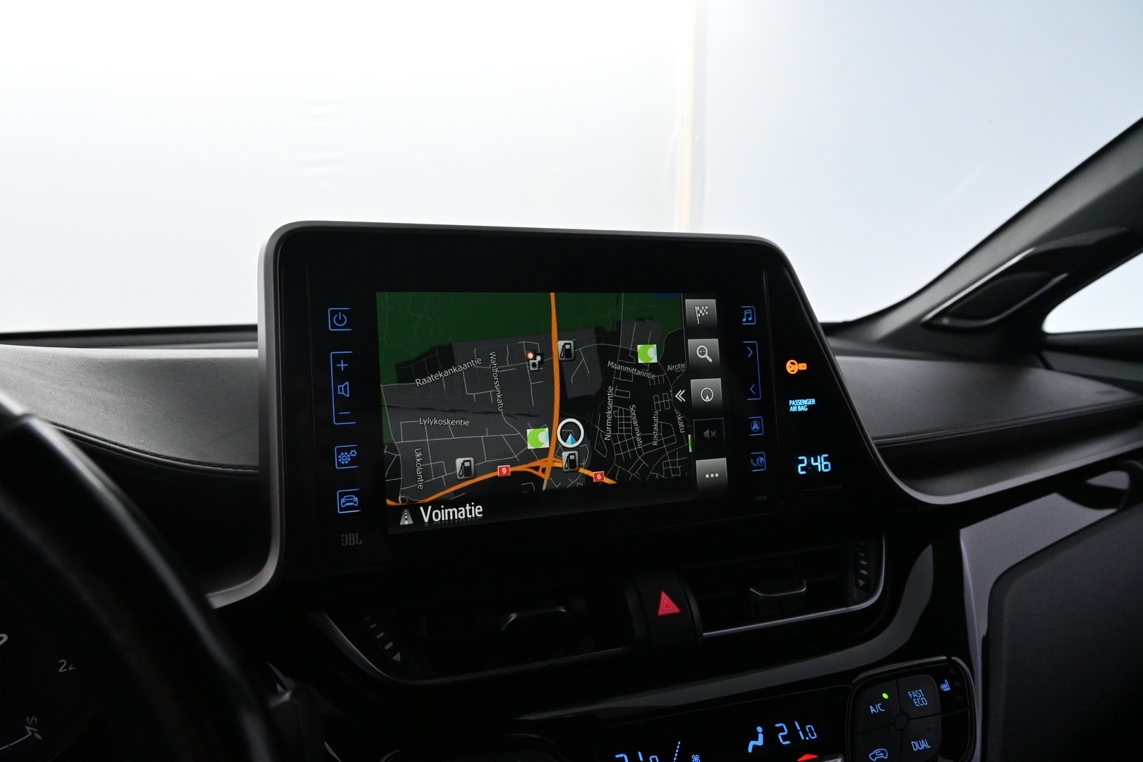 TOYOTA C-HR 2017