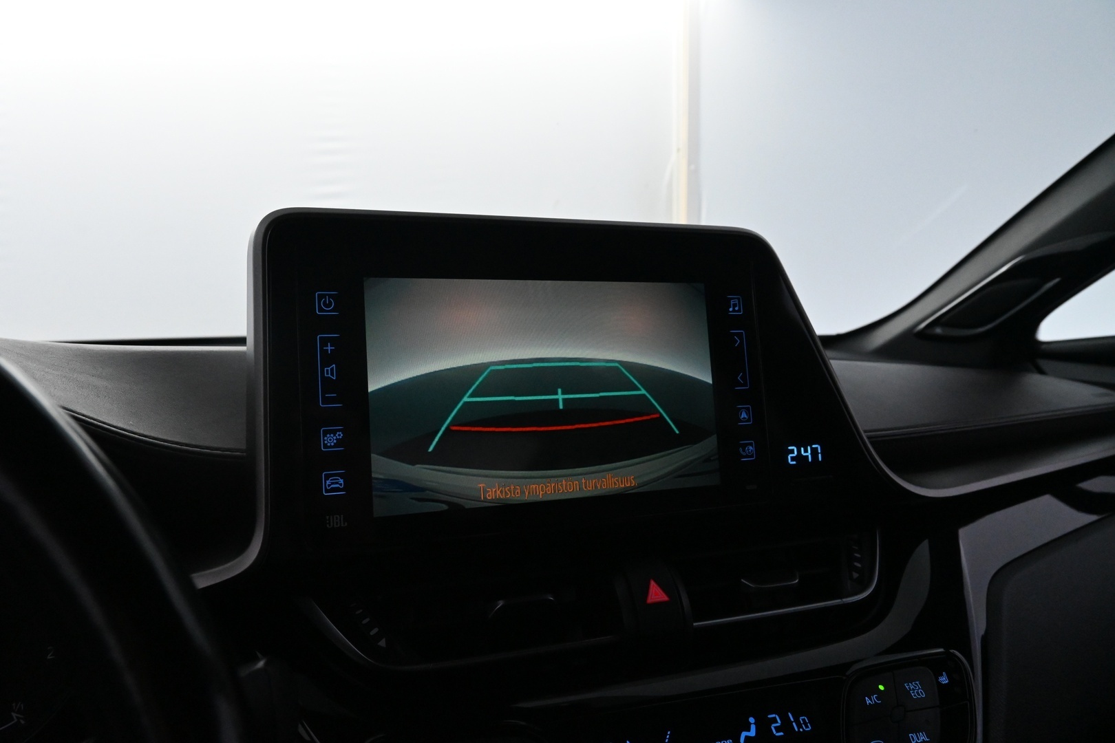 TOYOTA C-HR 2017