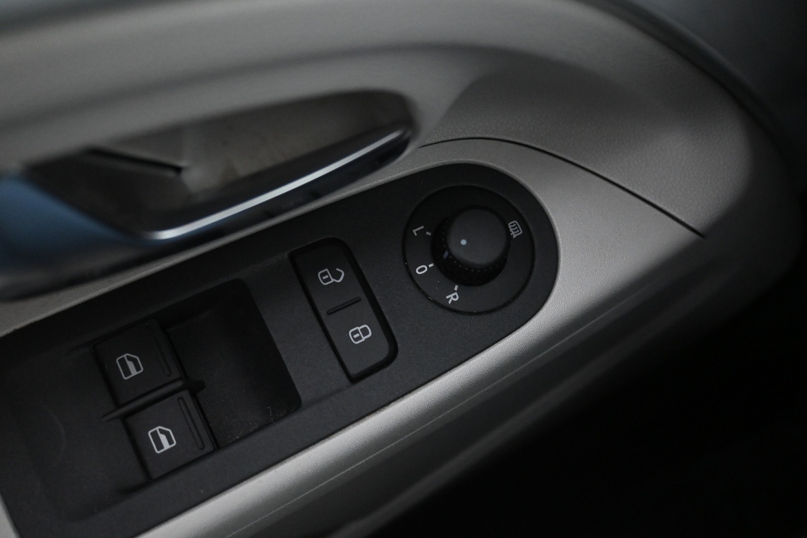 VOLKSWAGEN E-UP! 2017