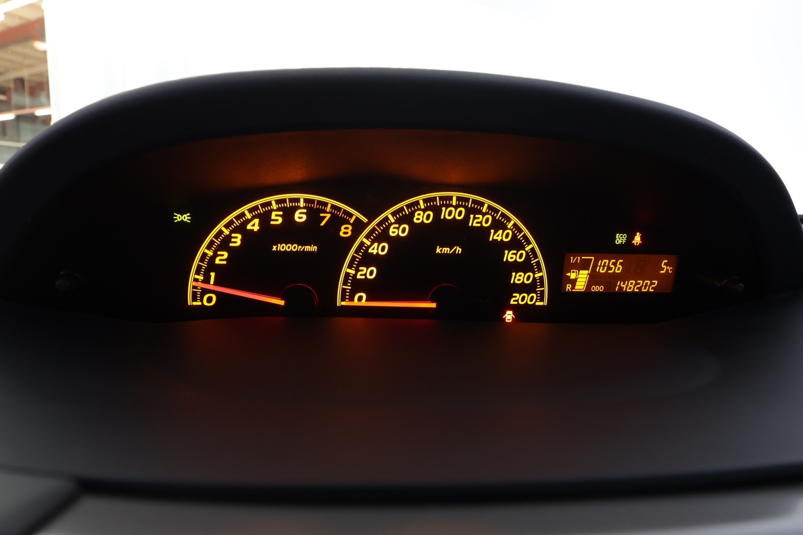 TOYOTA Yaris 2011