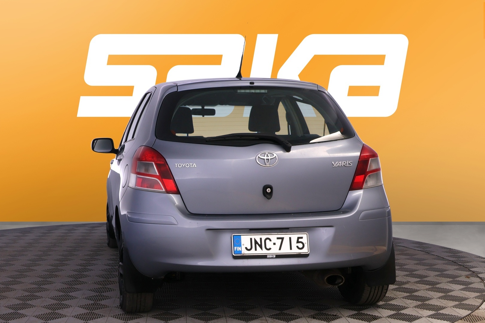 TOYOTA Yaris 2011