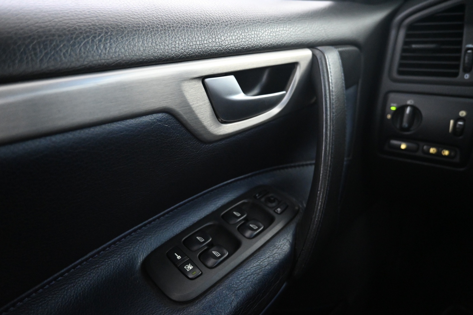 VOLVO S60 2007