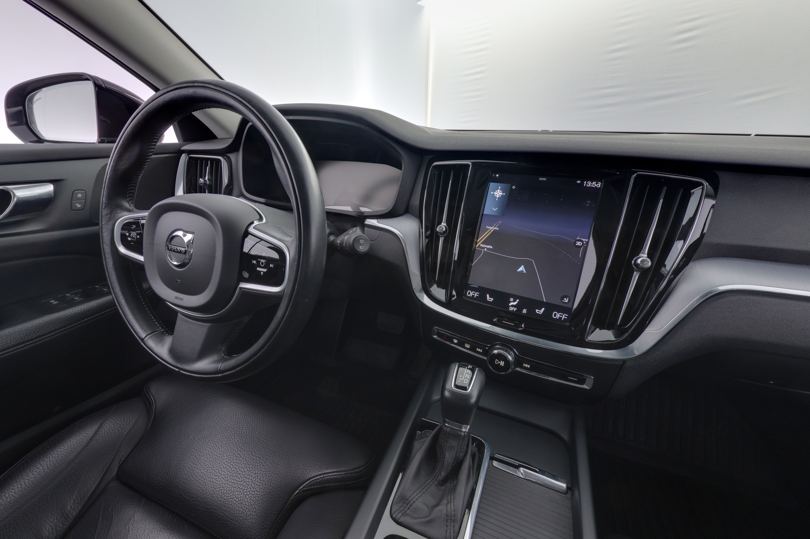 VOLVO V60 2021