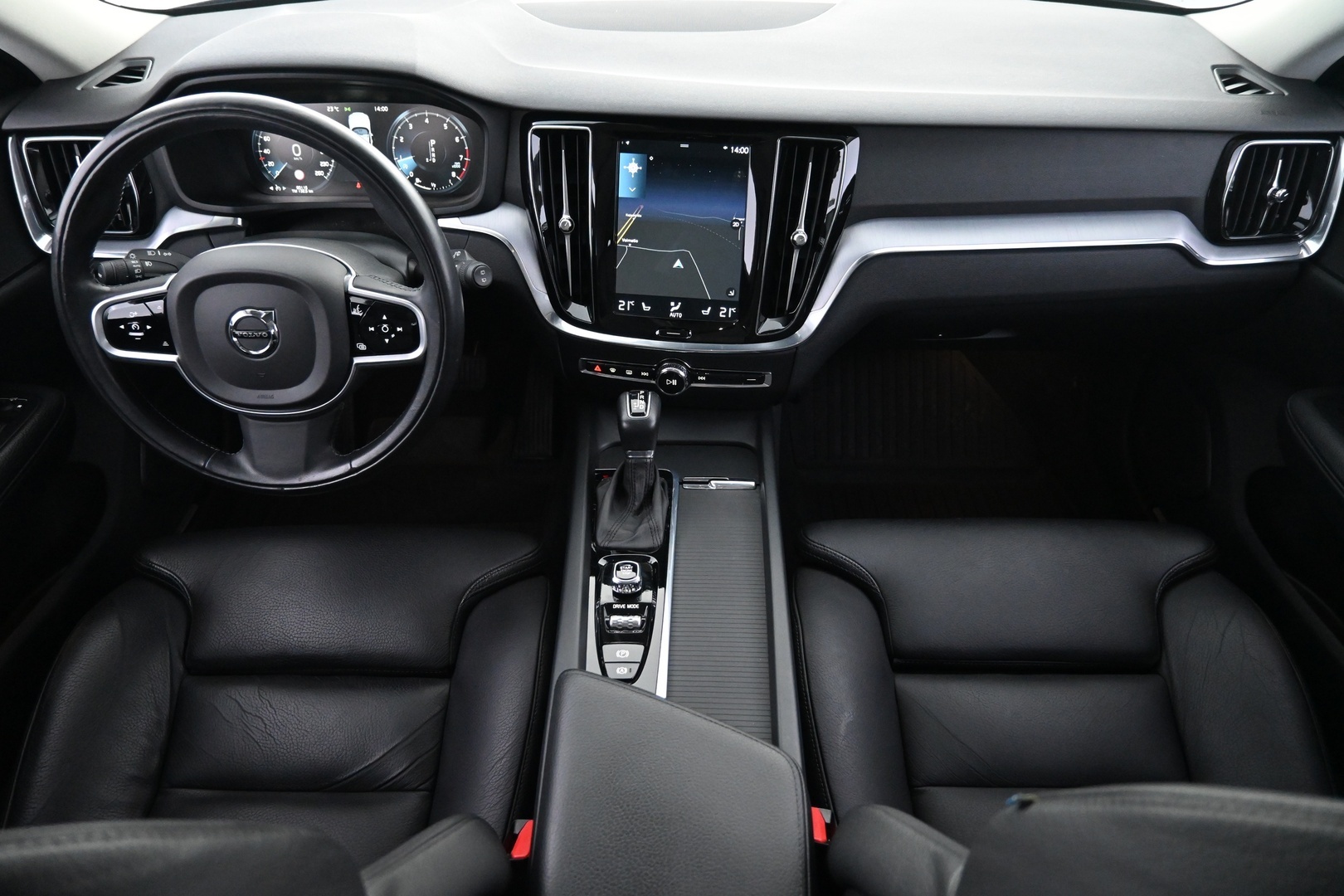 VOLVO V60 2021