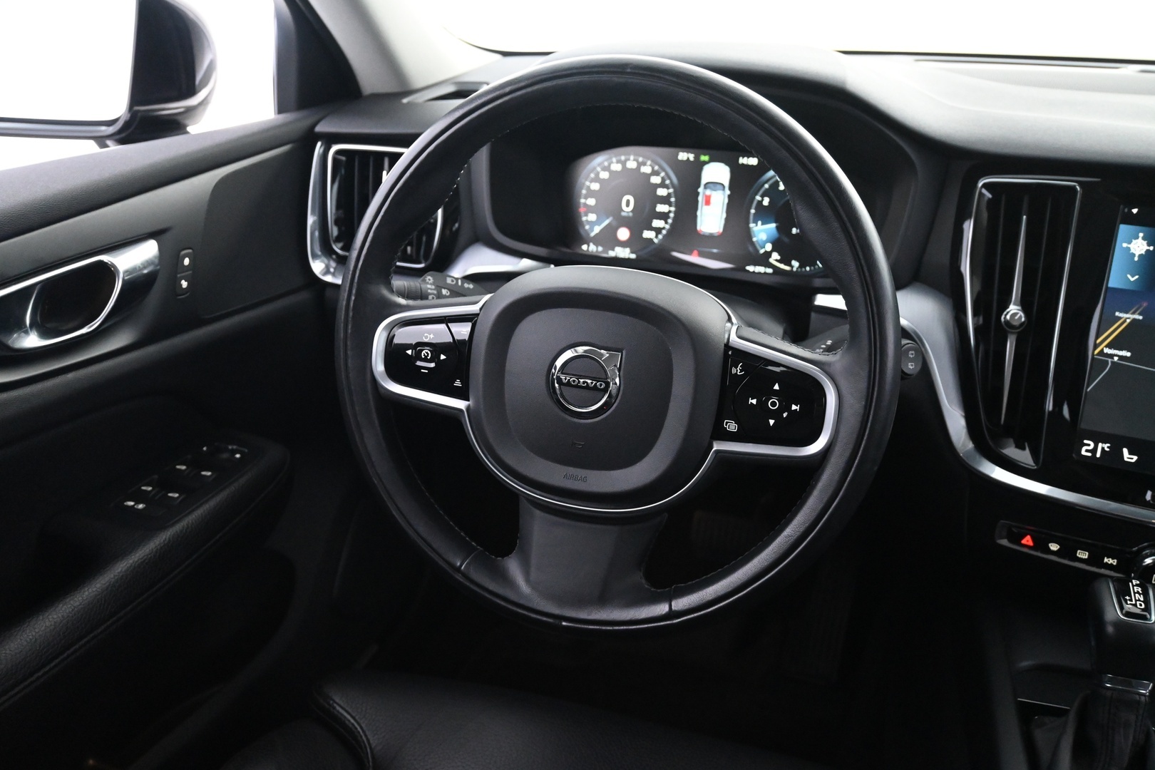 VOLVO V60 2021