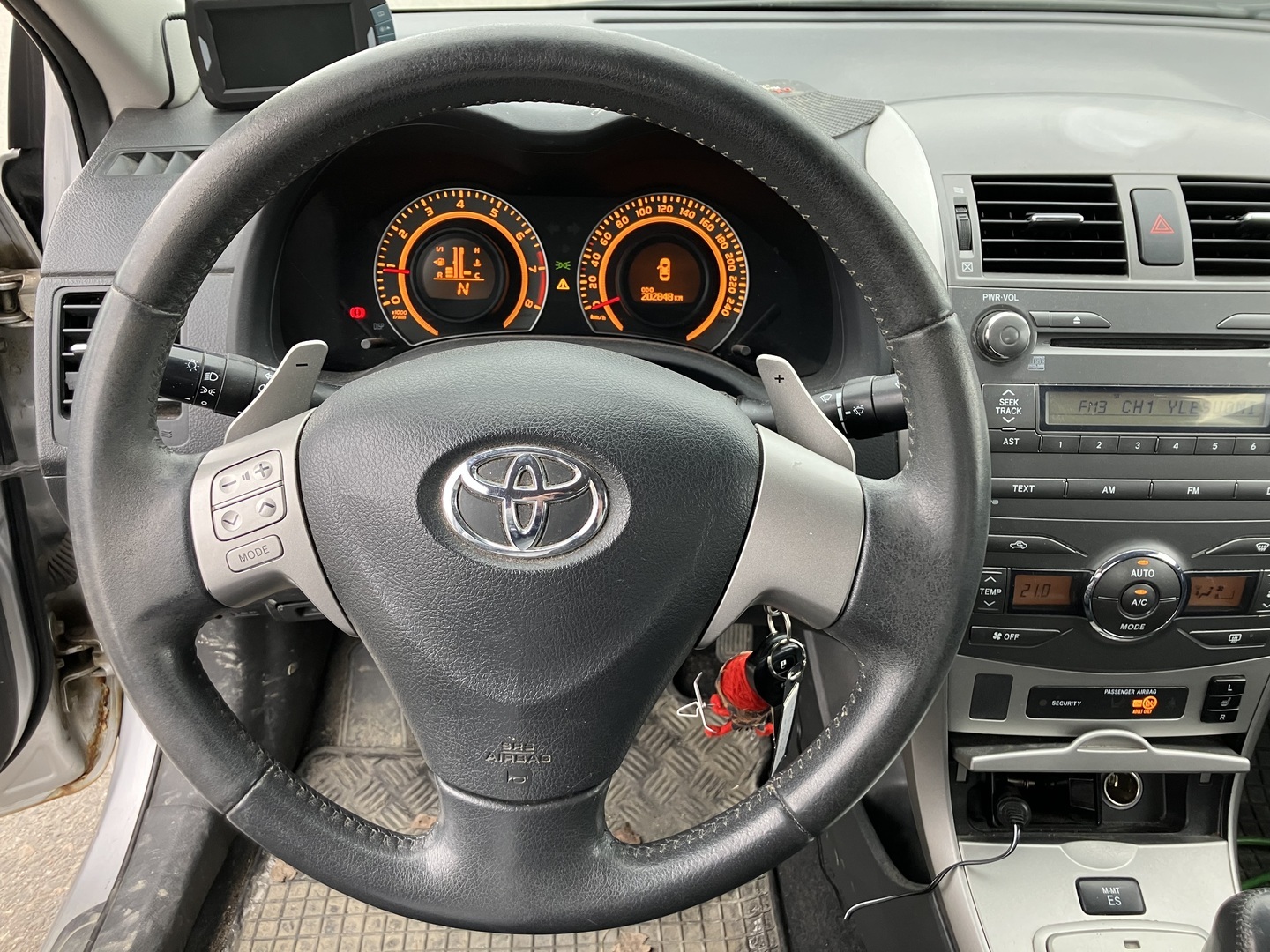 TOYOTA Corolla 2010