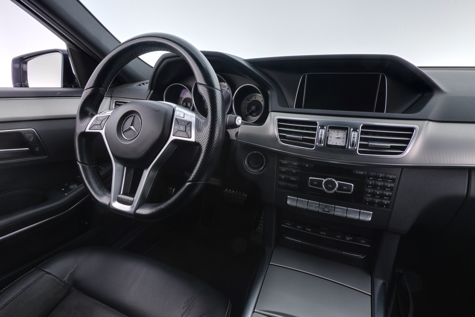 MERCEDES-BENZ E 2013