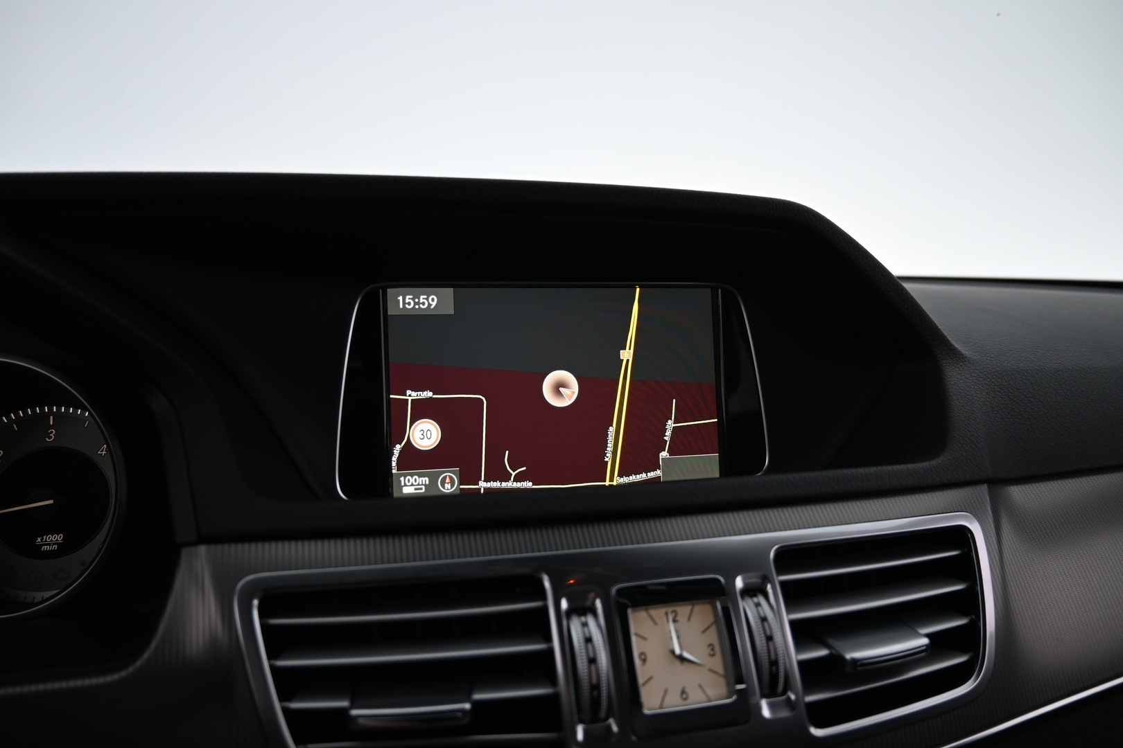 MERCEDES-BENZ E 2013