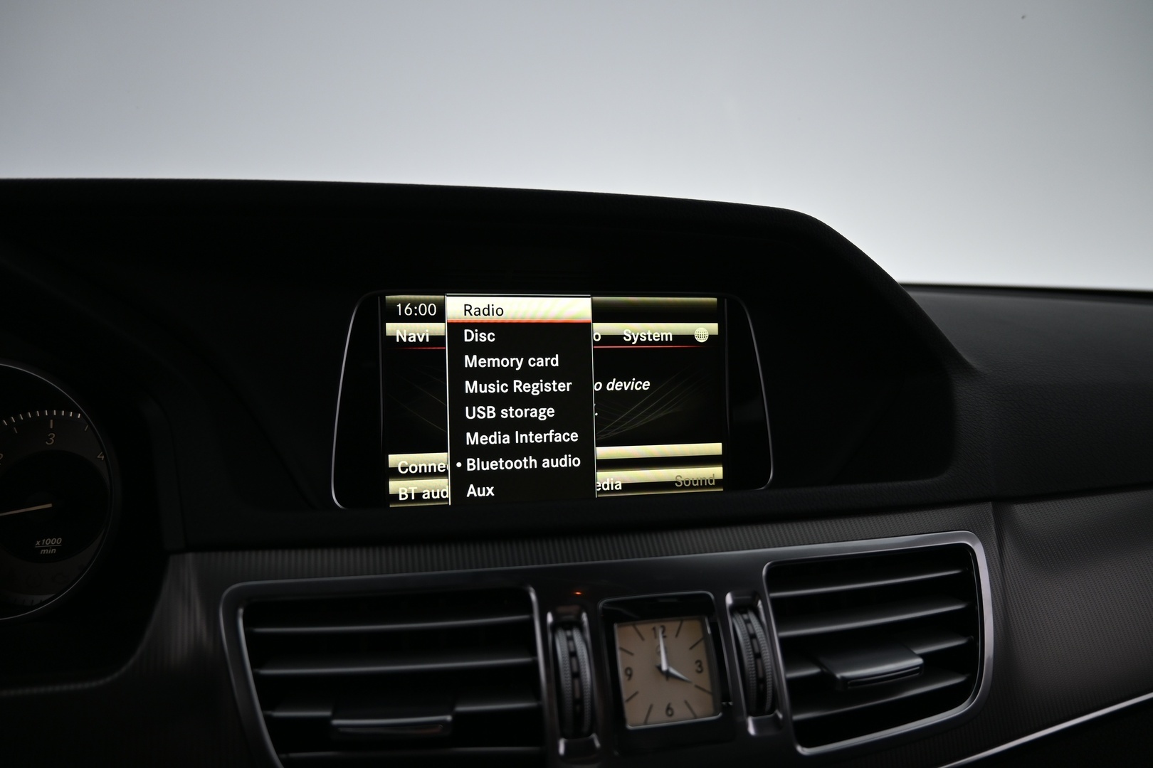 MERCEDES-BENZ E 2013