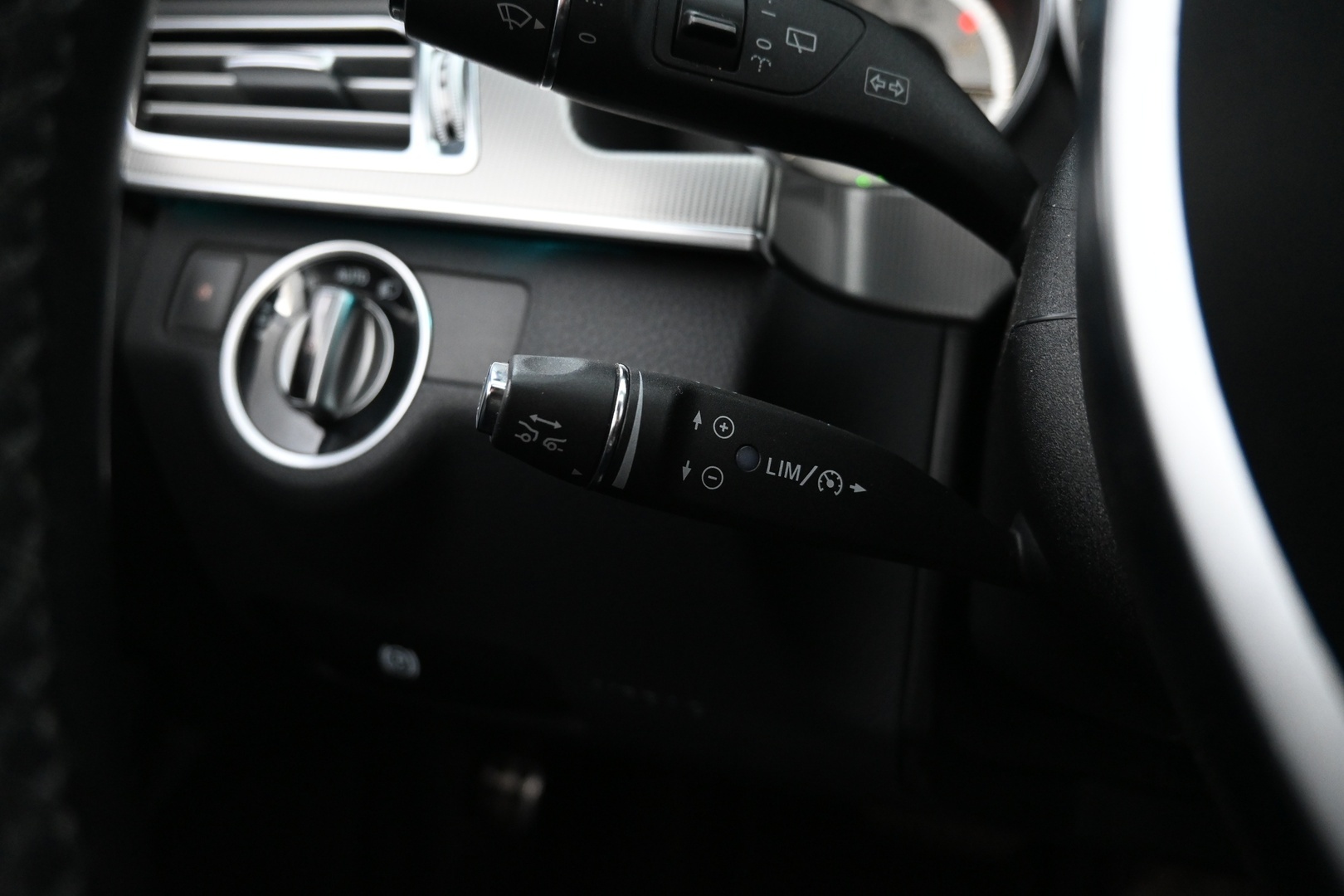 MERCEDES-BENZ E 2013