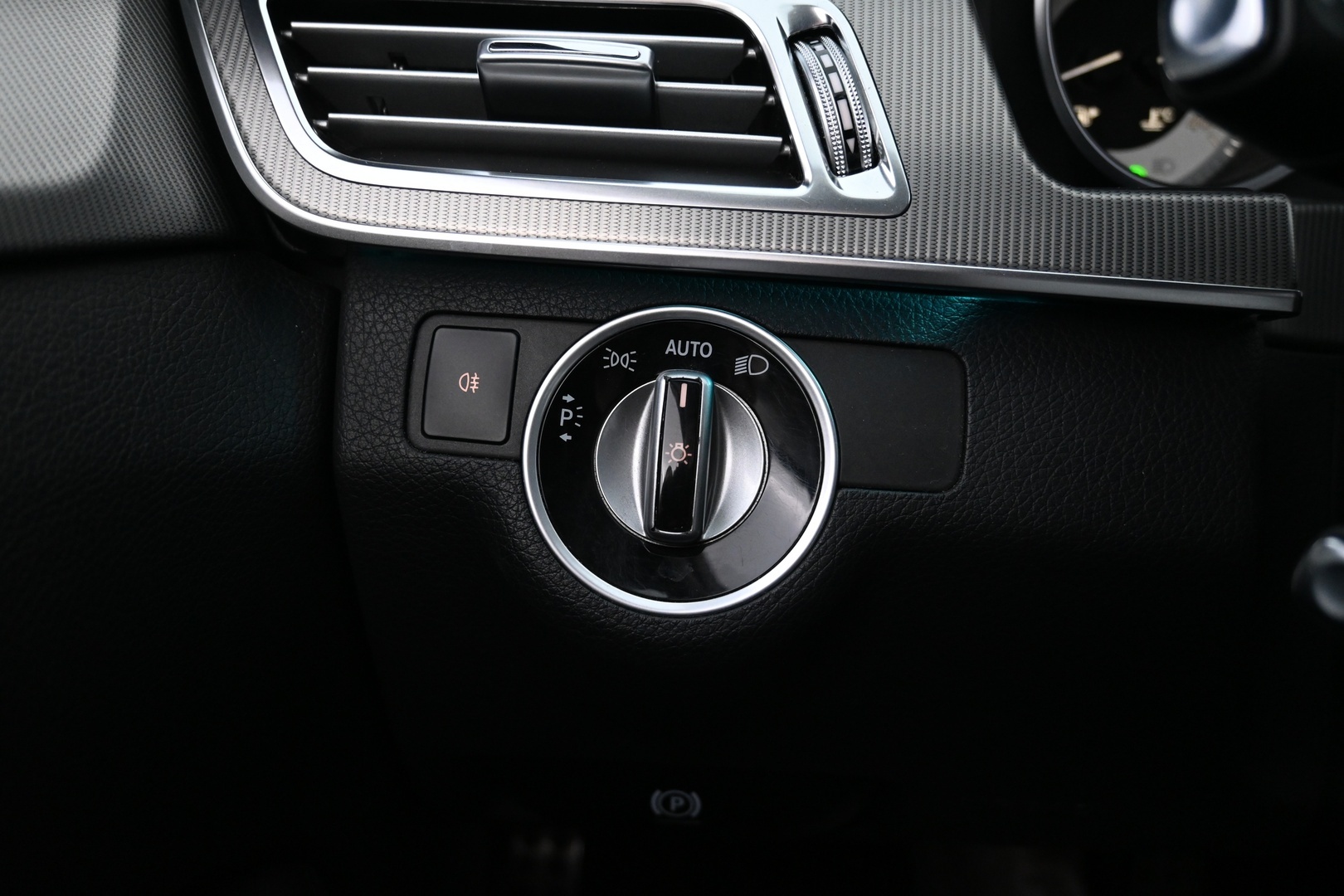 MERCEDES-BENZ E 2013