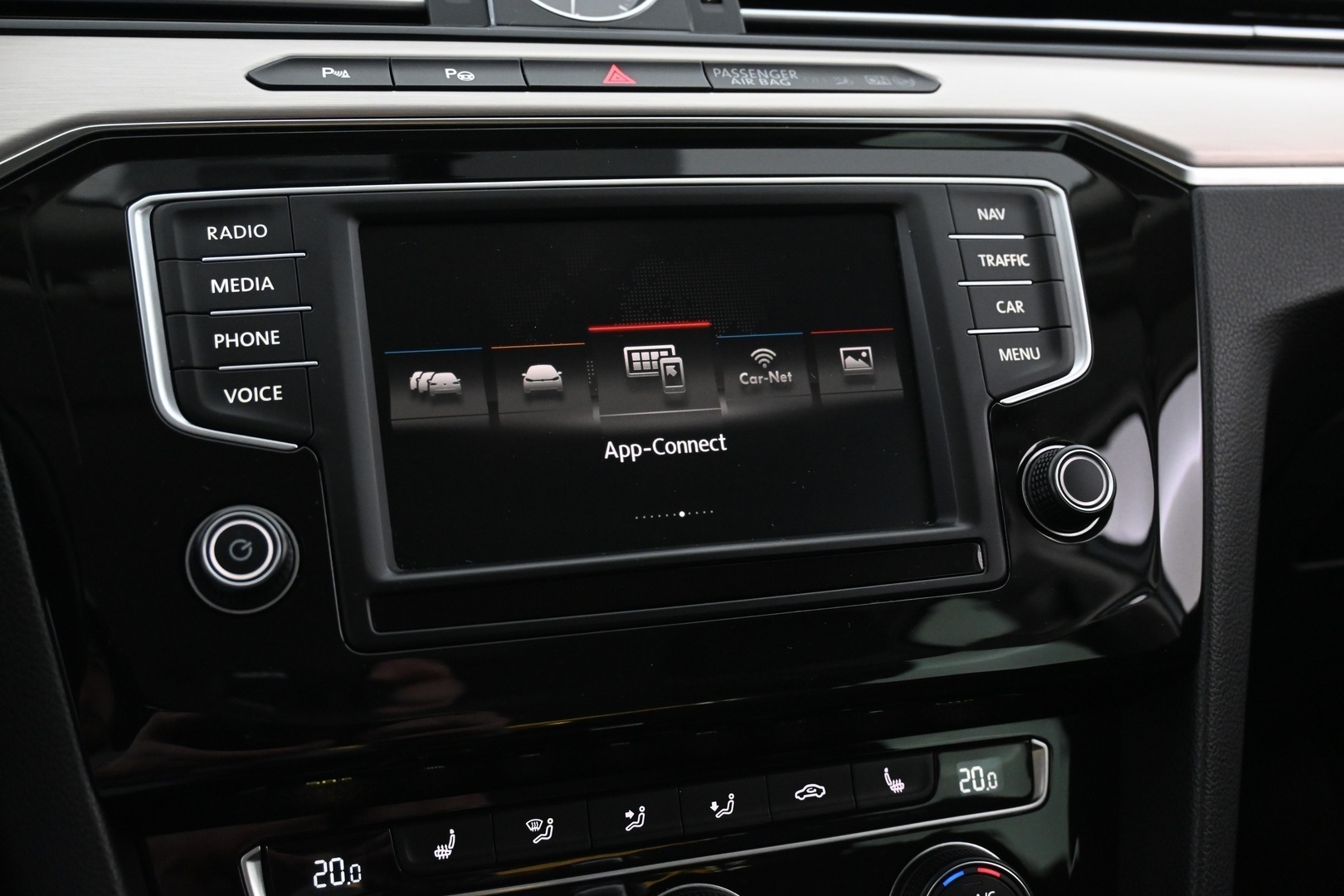 VOLKSWAGEN Passat 2016