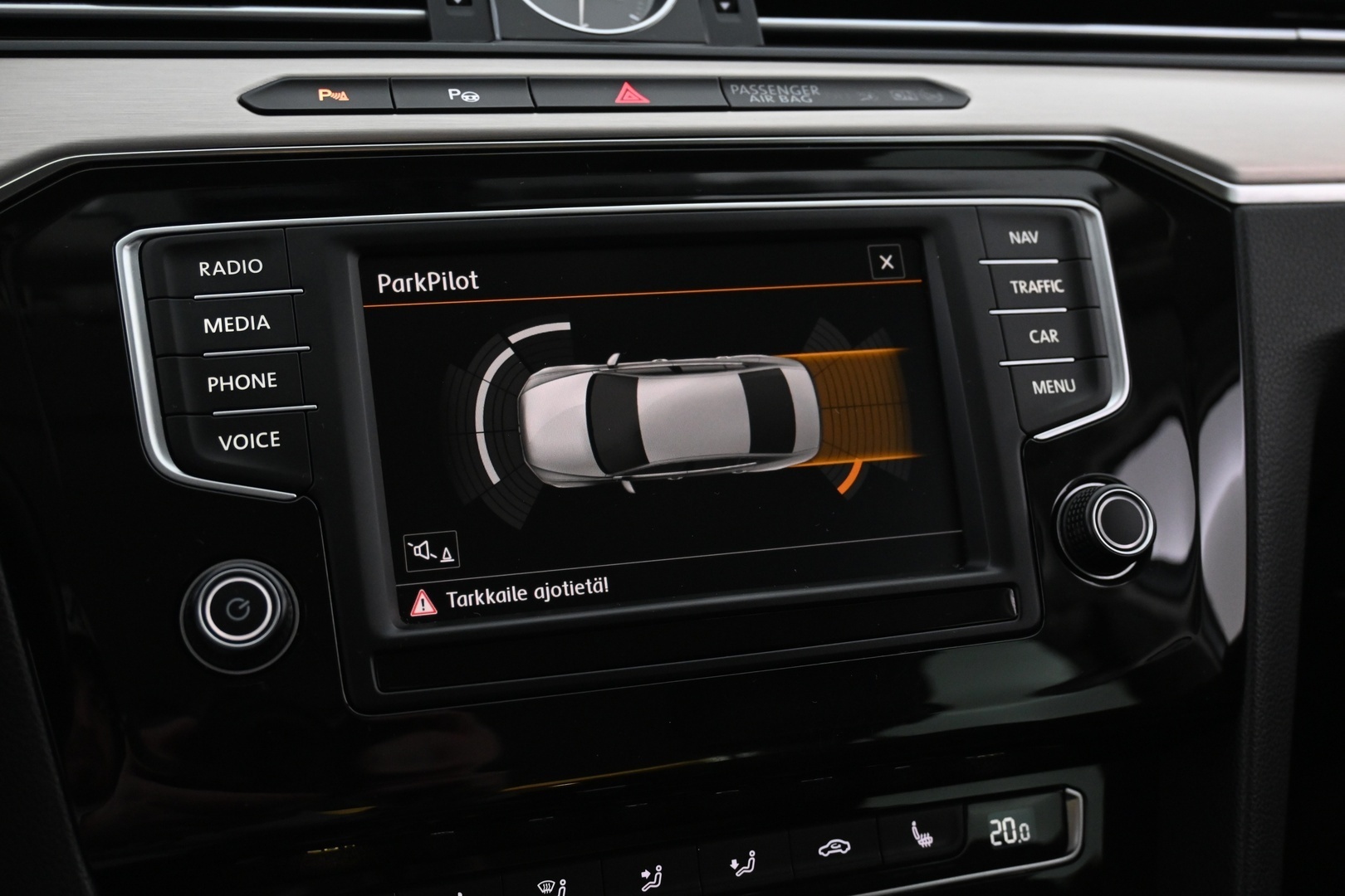 VOLKSWAGEN Passat 2016